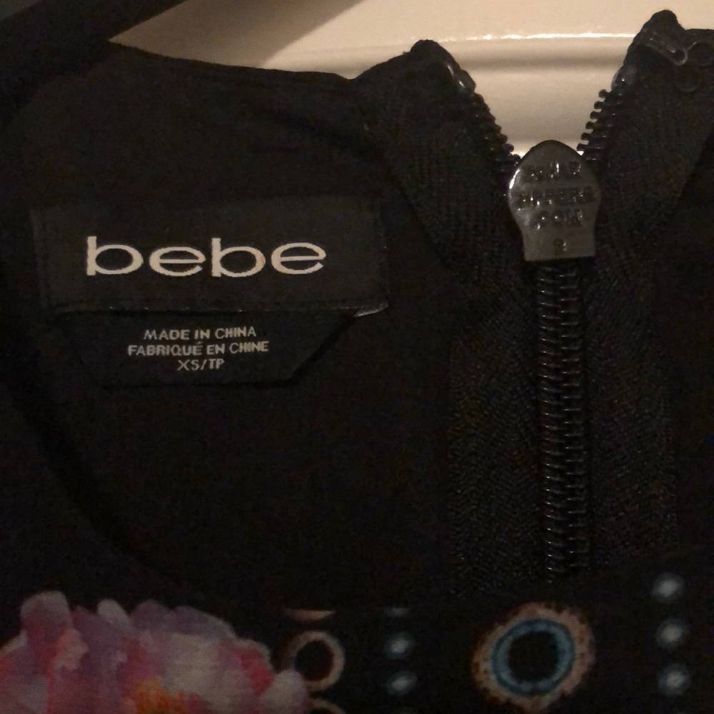 Bebe Printed Ruffle Dress - Picture 2 of 3